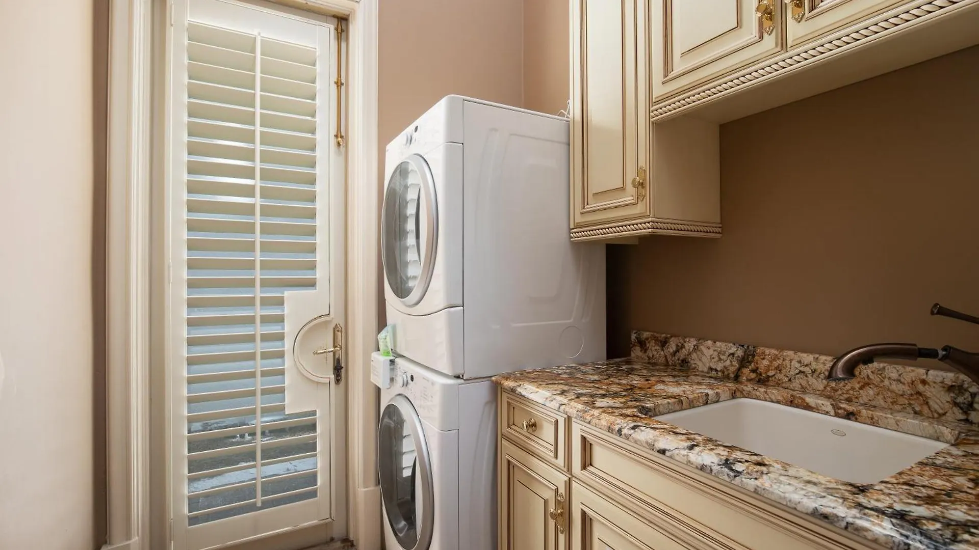 Beach Views, Rooftop Deck, Outdoor Kitchen, Destin Holiday home