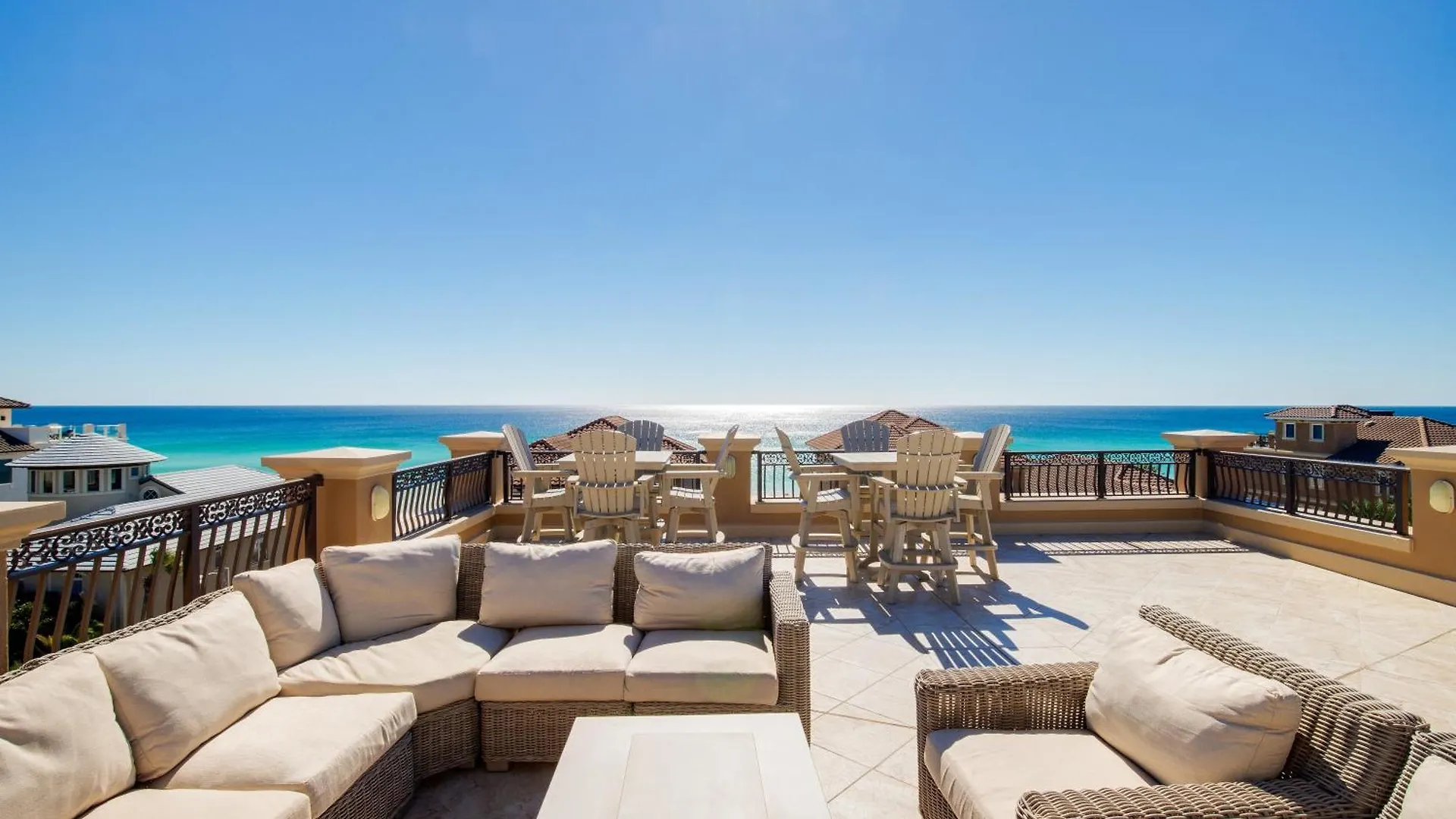 Beach Views, Rooftop Deck, Outdoor Kitchen, Destin
